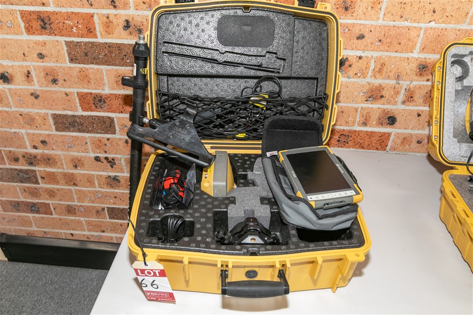 Topcon Hiper VR Surveyors GPS Rover Kit with Poly Case Auction (0066 ...
