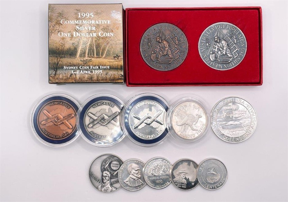12 x Asst AU commemorative Medallions, incl Tourist, Rail bridge, Coin etc