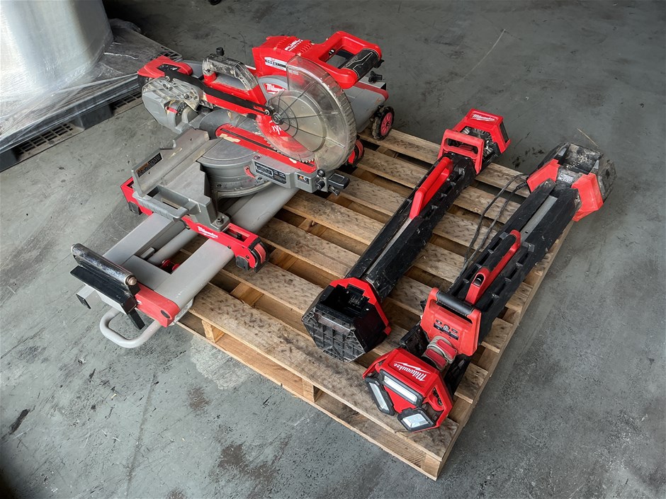 Millwaukee Lights & Saw