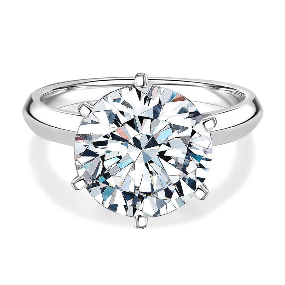 4.07 Carats Platinum Diamond Solitaire ring IGI certified