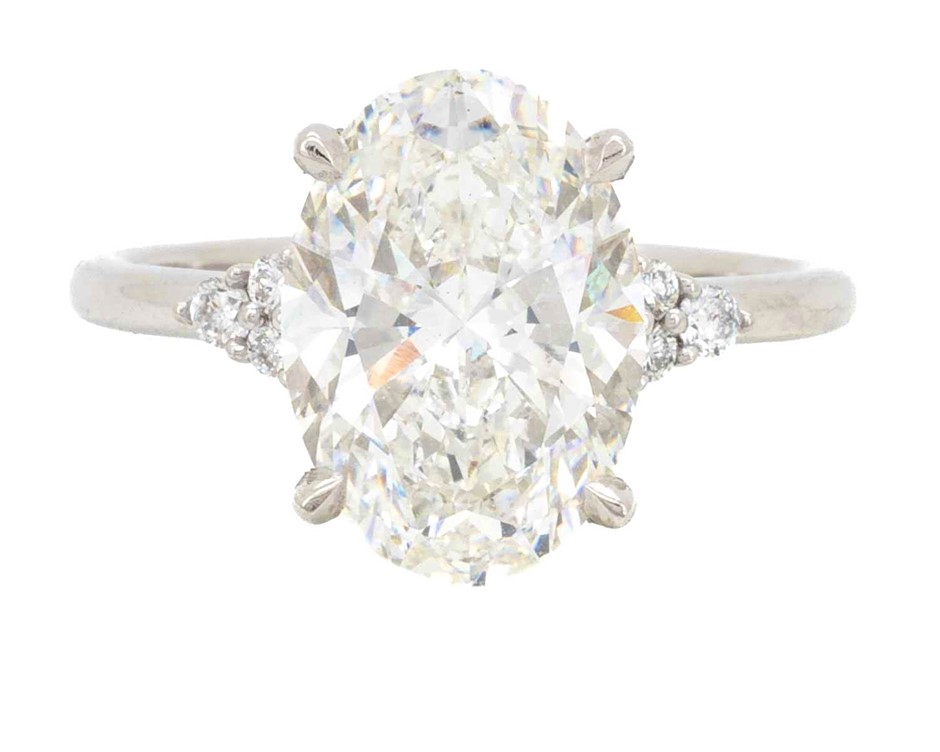 1.81 Carats Diamond Engagement ring IGI certified
