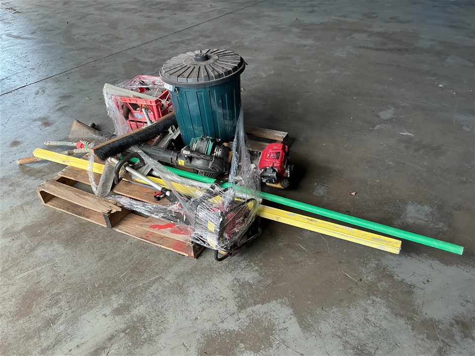 <p>Mixed Tool Package</p>