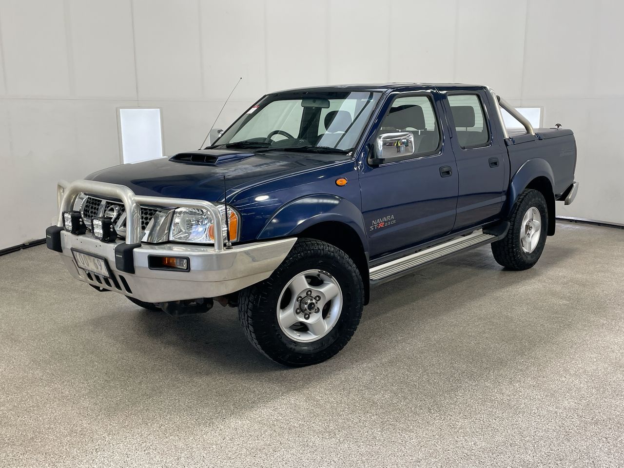 2010 Nissan Navara 4X4 ST-R D22 Turbo Diesel Manual Dual Cab