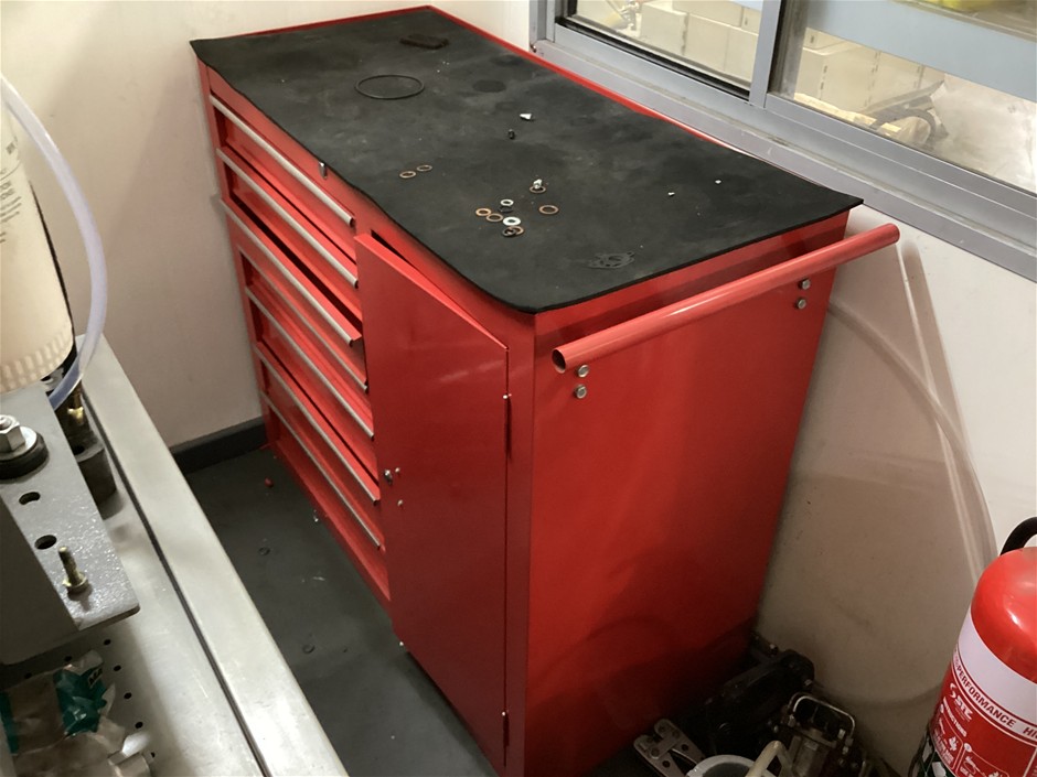 <p>Tool Cabinets x2</p>