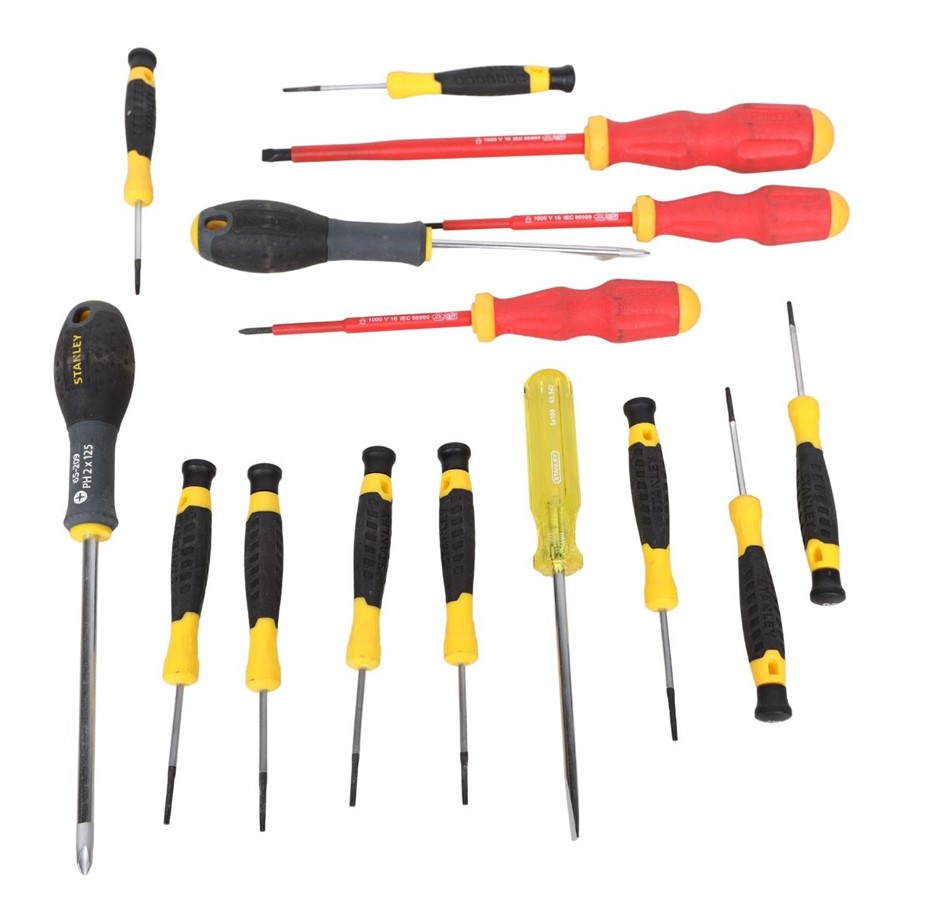 15 x Assorted STANLEY Screwdrivers.