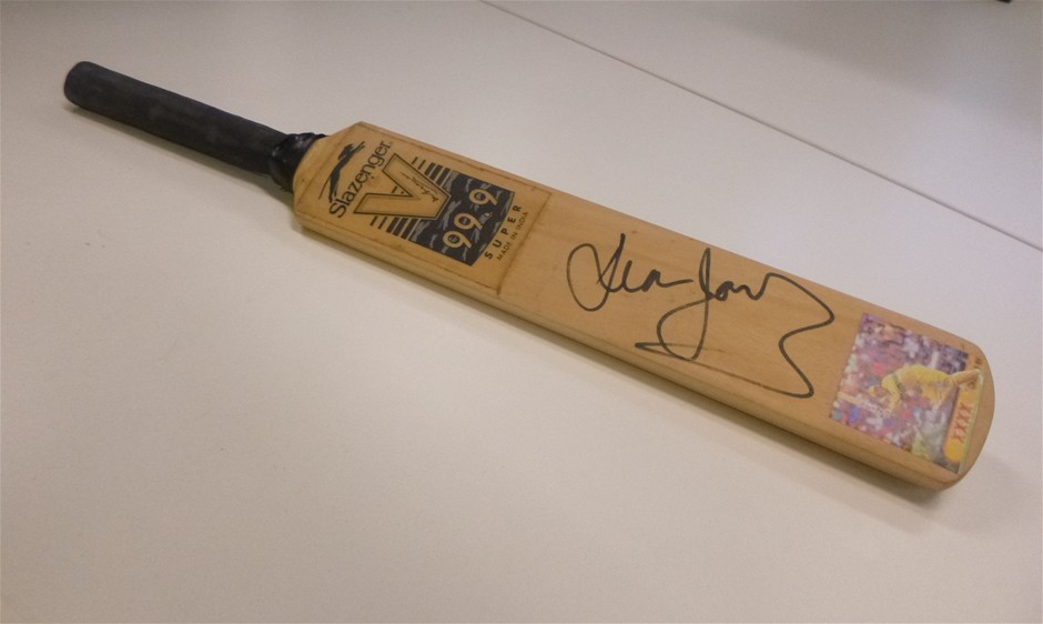 Sign Mini Cricket Bat