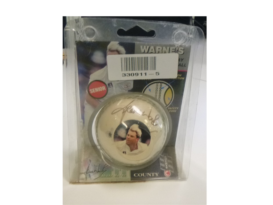 Shane Warne Official One Day Sign White Cricket Ball