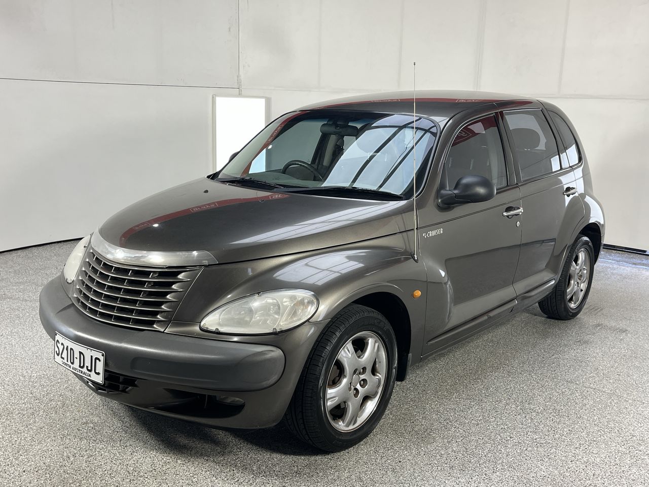 2001 Chrysler PT Cruiser Limited Automatic Hatchback