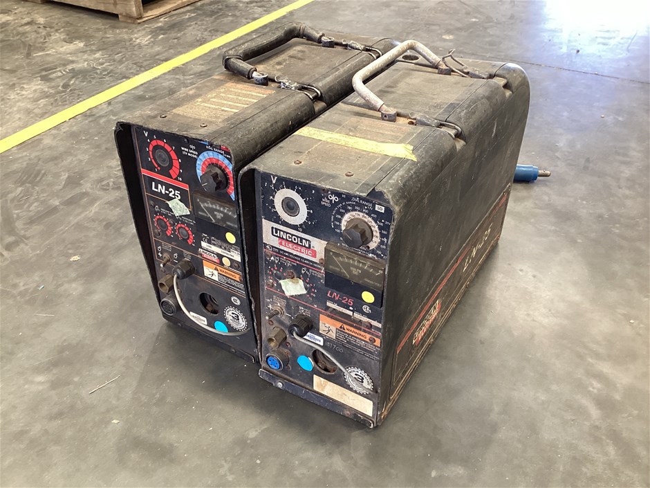 <p>Lincoln Electric LN-25 Wire Feeders x2</p>