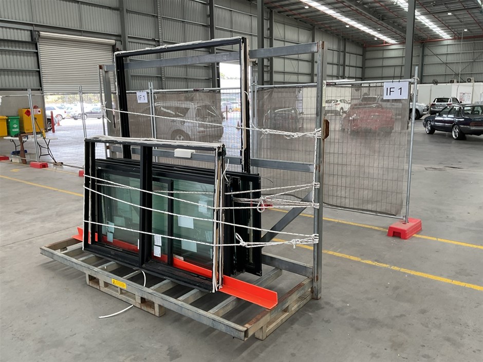 <p>Assorted Alloy Window and Door Frames x 10</p>