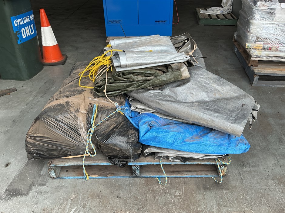 <p>Shade Cloths & Tarps</p>