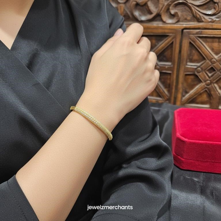 18KGold-filled/Italy Stamped Yellow Gold Filled  Bangle -57MM
