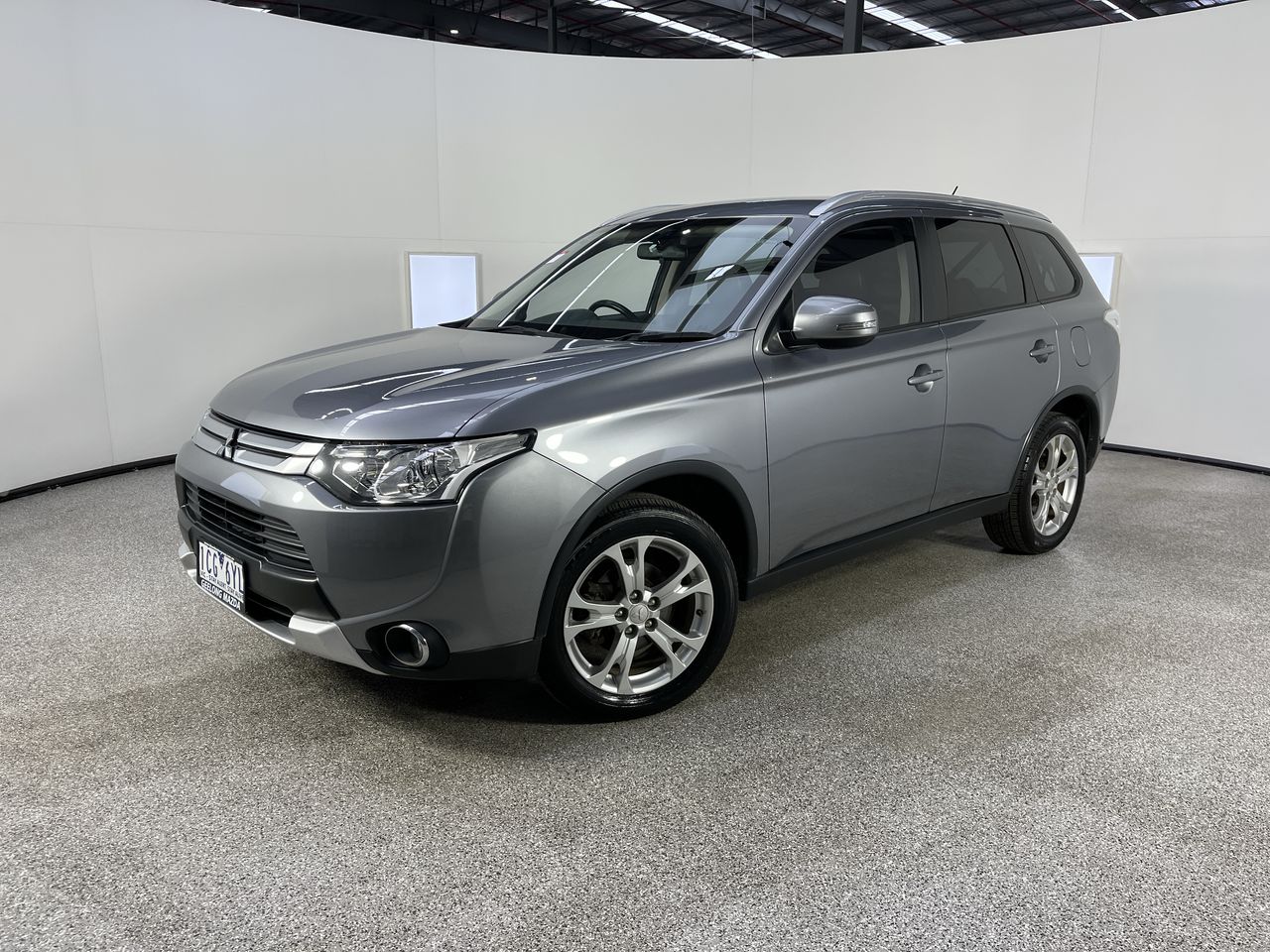 2014 Mitsubishi Outlander LS 4WD ZJ Turbo Diesel Automatic 7 Seats Wagon