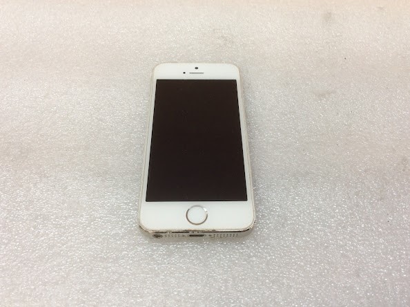 Apple iPhone 5s (A1530) Phone 16GB