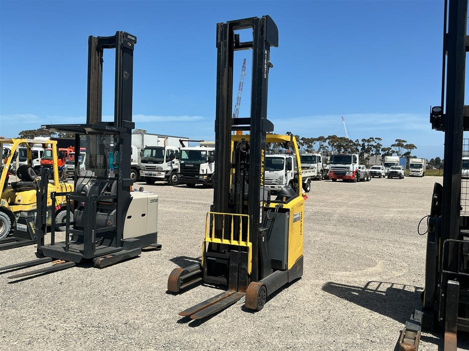 <p>Hyster  R1.6 Order Picker Forklift</p>