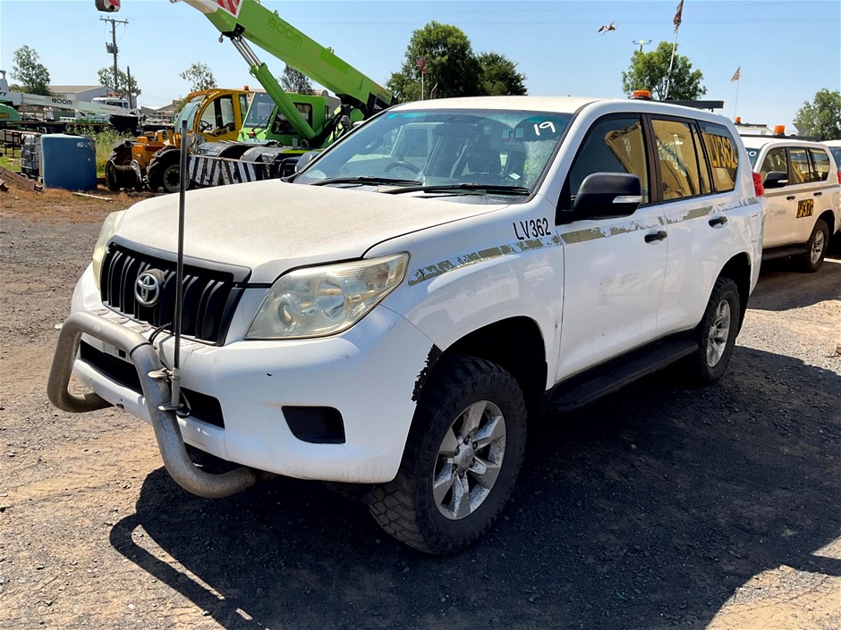 2011 Toyota Landcruiser Prado 4 x 4 Turbo Diesel Manual Wagon