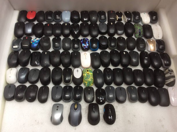 Logitech/HP/Microsoft Mixed Brand and Model Computer Mice (Lot of 100)