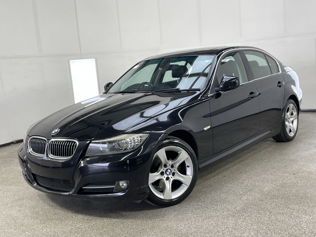 2010 BMW 3 Series 320d Lifestyle E90 Turbo Diesel Automatic Sedan