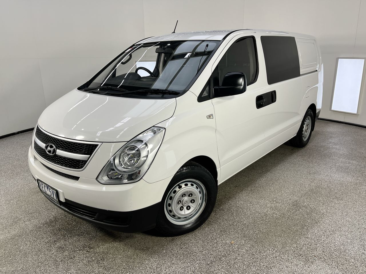 2014 Hyundai iLoad TQ T/D Auto Van(RWC issued 03/12)