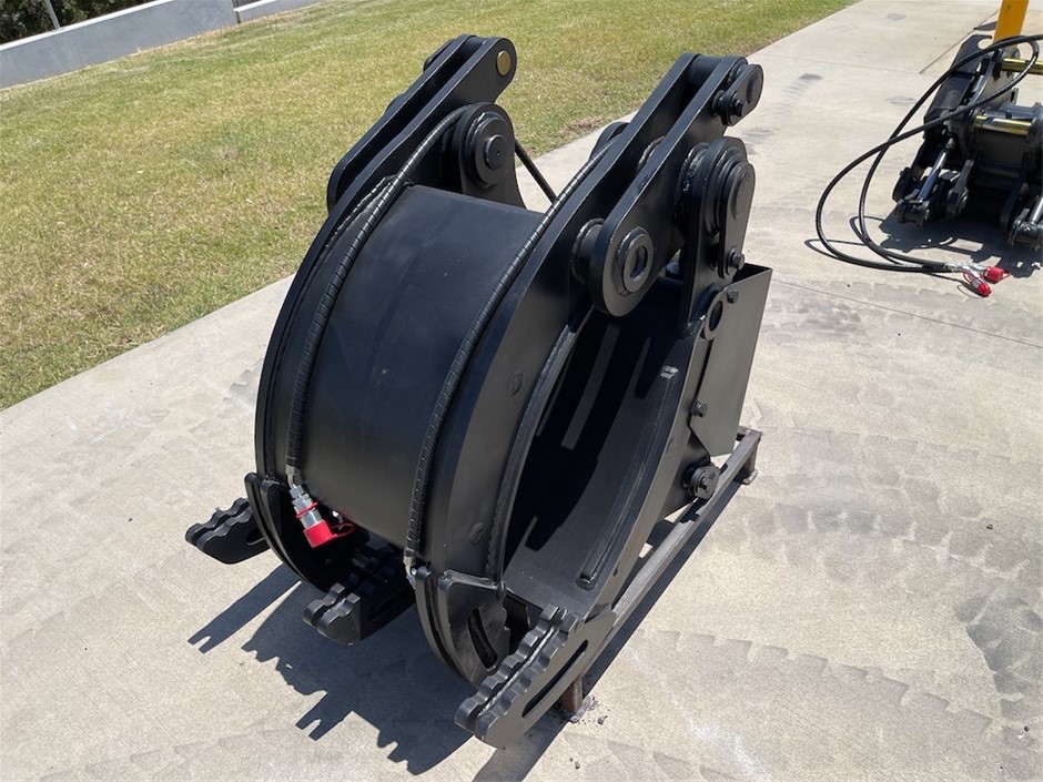 Dual Ram Hydraulic Grapple Attachment to Suit 10-17T Excavators(Unused)