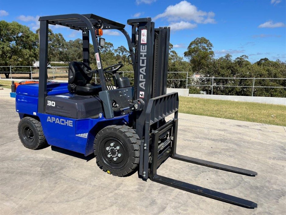 Standard Diesel Forklift (Unused)