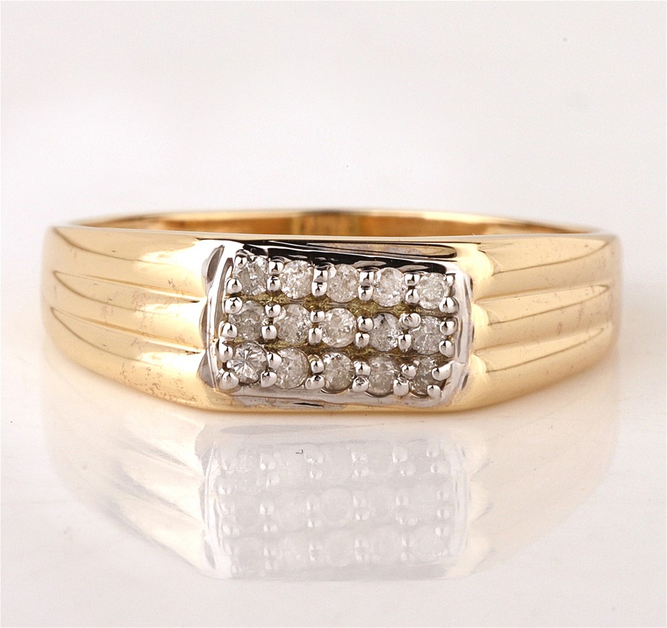 Yellow Gold Natural Diamond & Diamond Ring with valuation