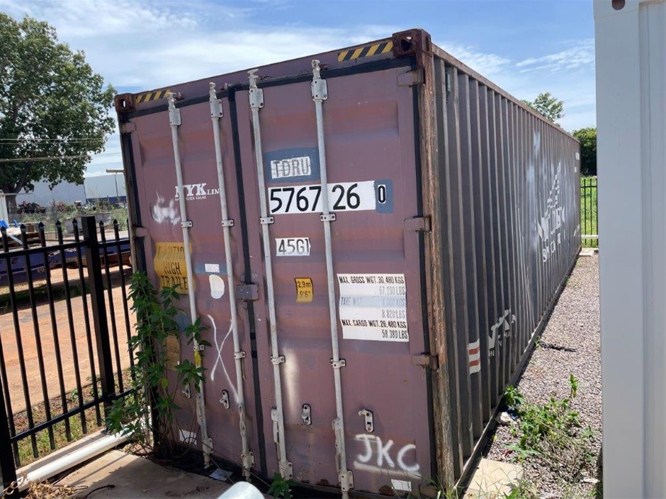 Unreserved 2006 40 Foot High Cube Container