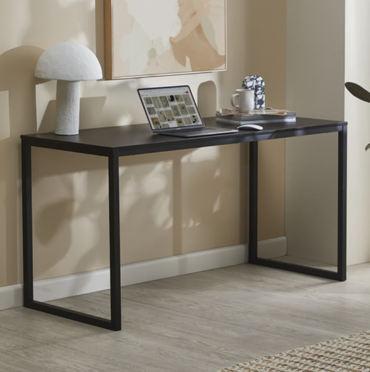 TEMPLE & WEBSTER 140cm Carnegie Modern Office Desk NB: Used