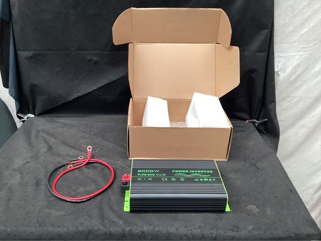 <p>2000W Pure Sin Wave DC-AC  Power Inverter </p>