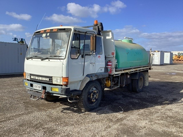<p>Mitsubishi FK 4 x 2 Water Truck</p>