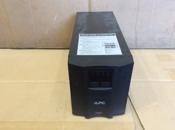 APC Smart-UPS 1000 UPS