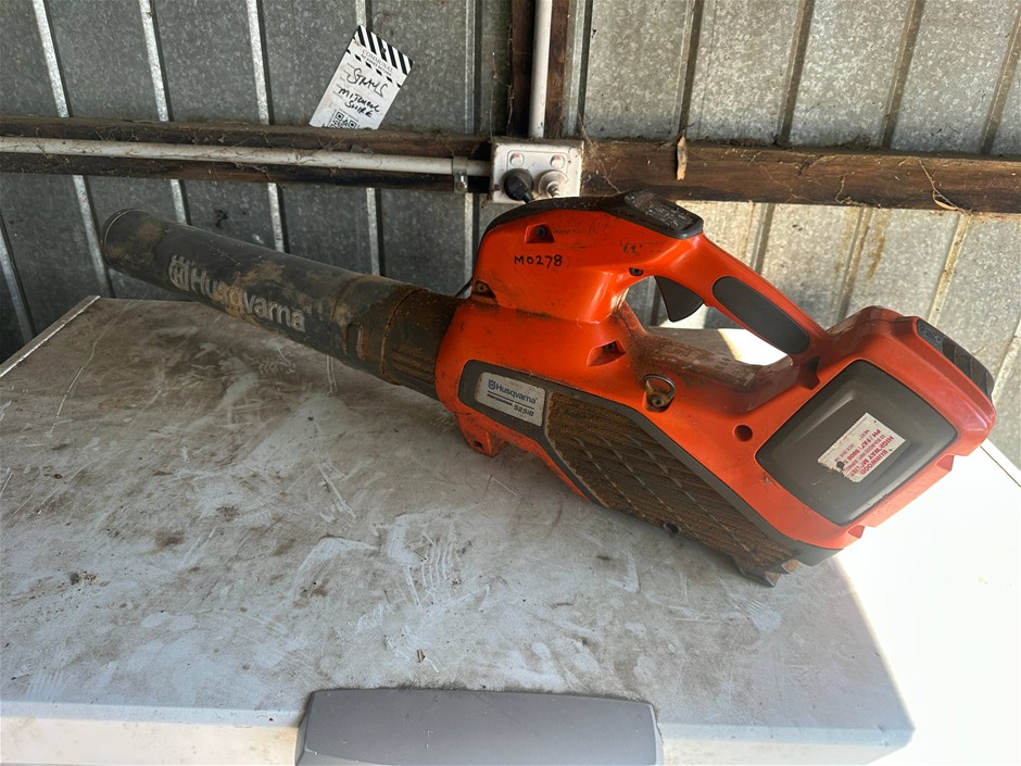 Husqvarna 525iB Blower + Battery