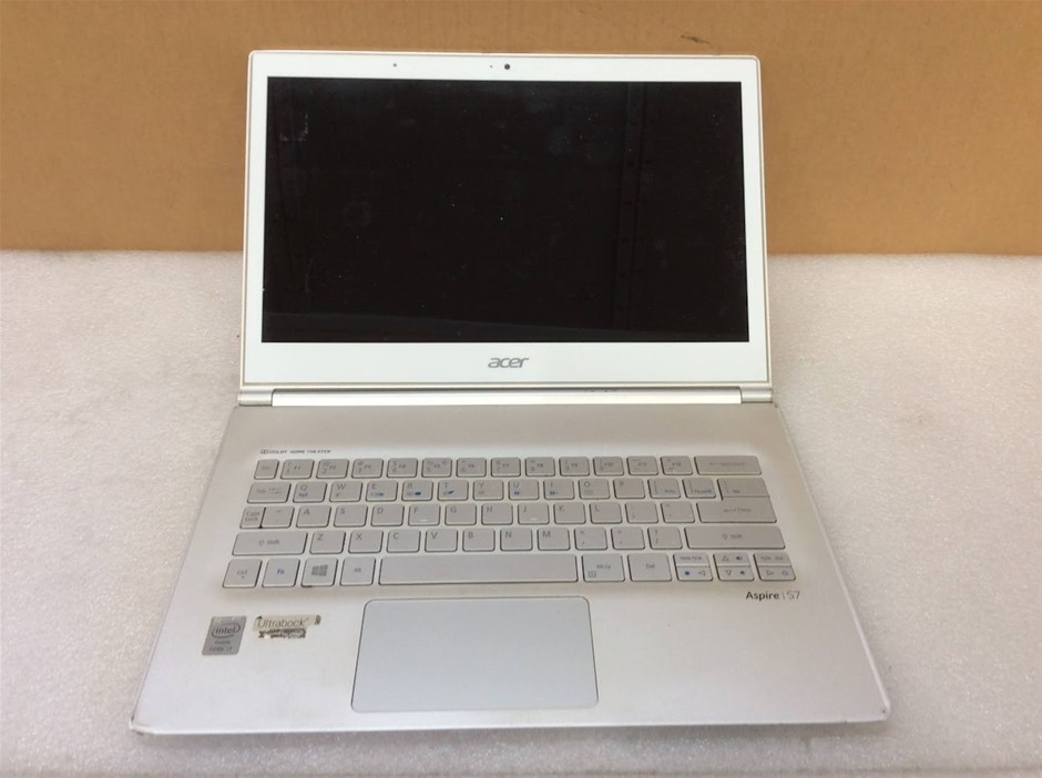 ACER ASPIRE S7-392 Laptop I7-4500U 8GBRAM 256GB White