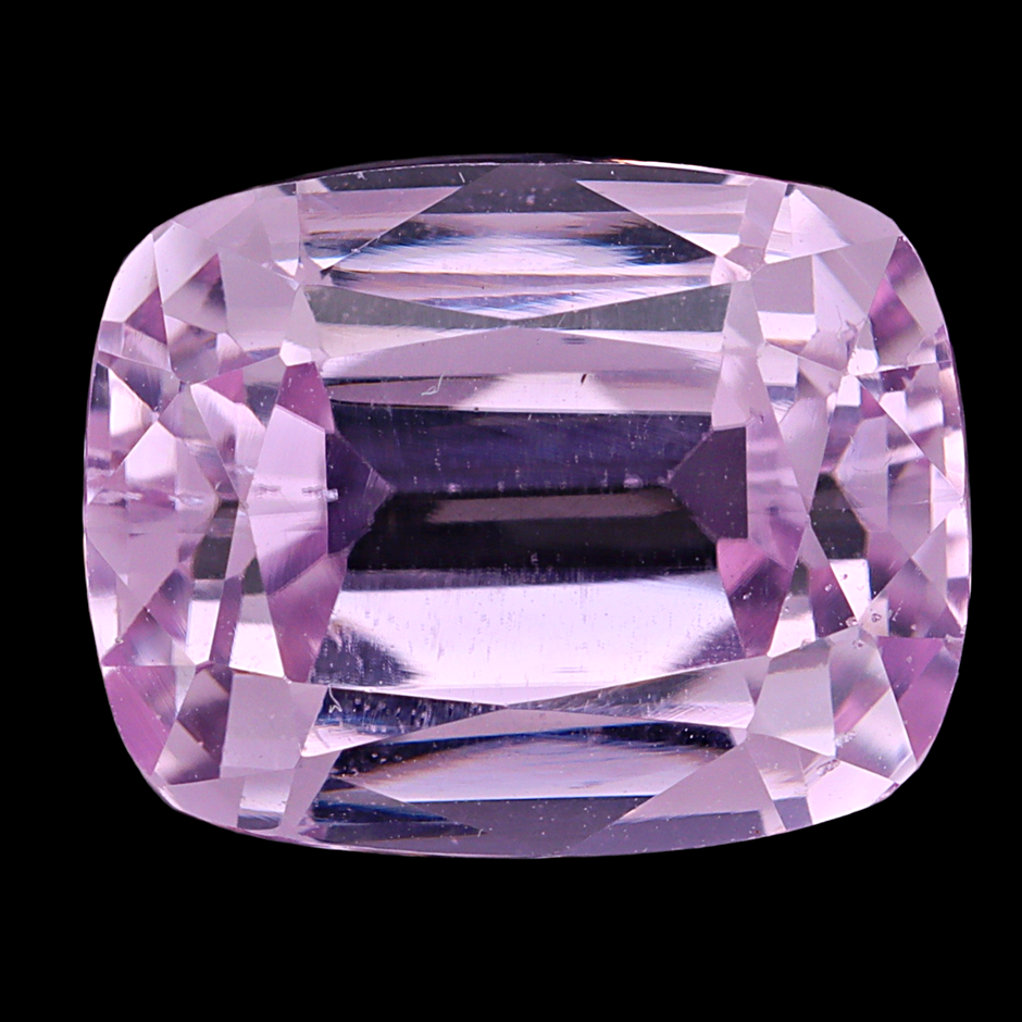 6.95 Carats Pink Kunzite