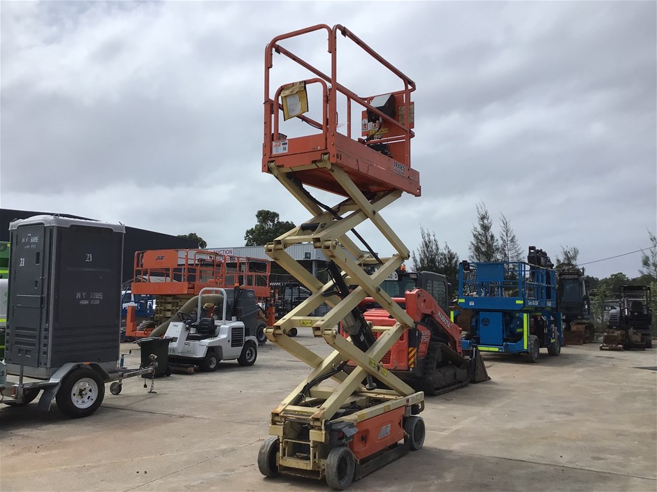 <p>2015 JLG 1930ES Scissor Lift</p>