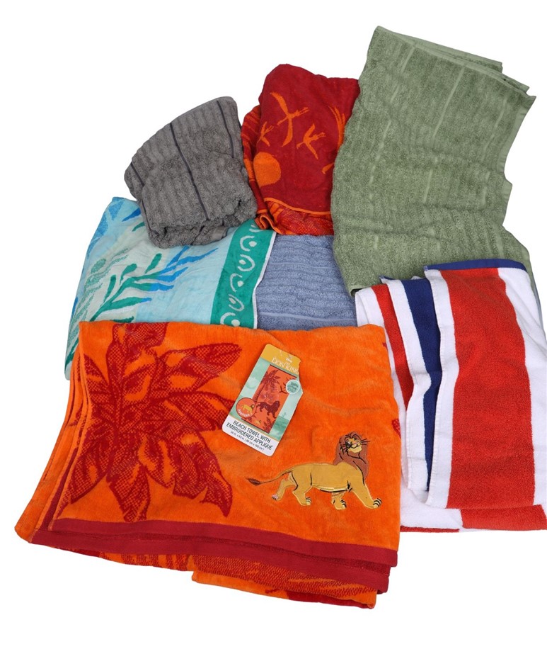 7 x Assorted Beach Bath Long Body Towels.