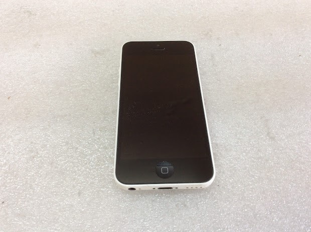 Apple iPhone 5s (A1530) Phone 8GB