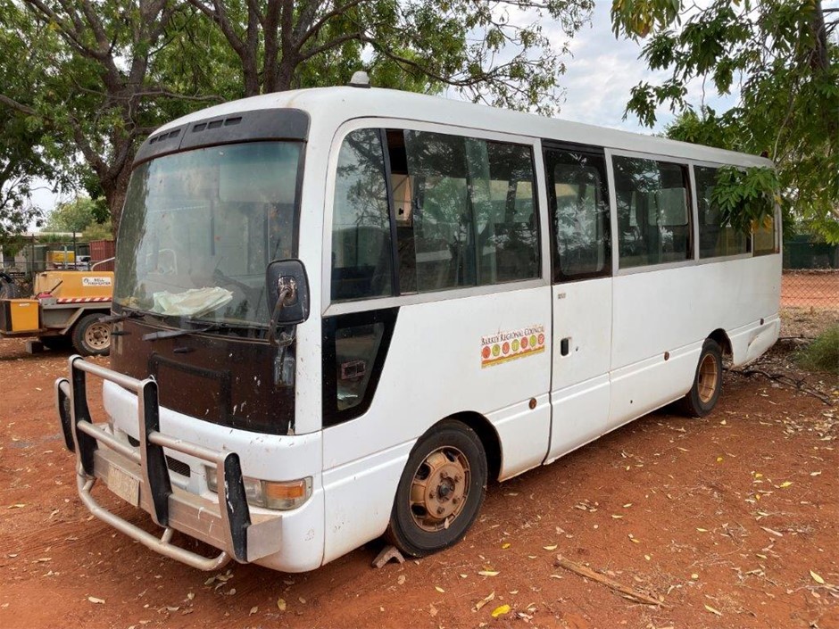 1999 Nissan UBHW41 Civillian  Passenger Bus