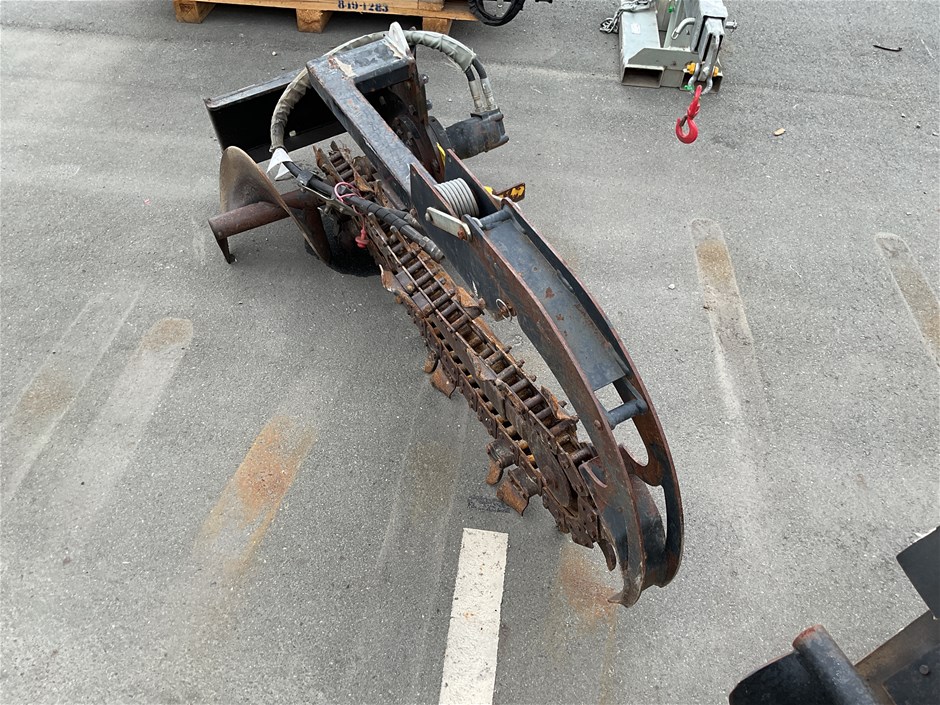 <p>Digga MLT-000316 Trenching Attachment</p>