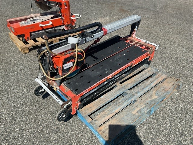 Gölz TS250 Tile Cutter