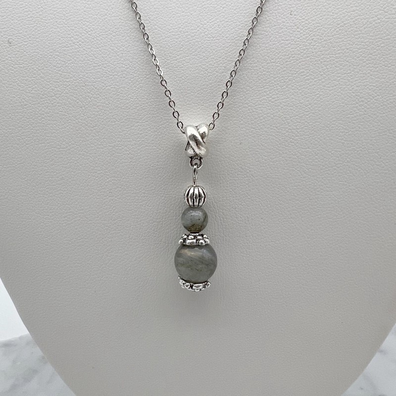 Labradorite Antique Style Silver & Platinum Plated Pendant Necklace