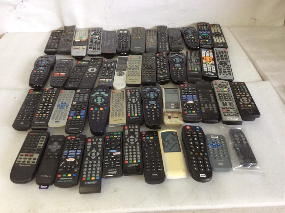 Mix Brand Mix Model Remote Control (Lot of 50)