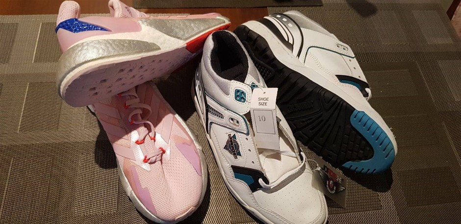 Adidas Boost minor use, Jordashe High Cut New Both size US 10