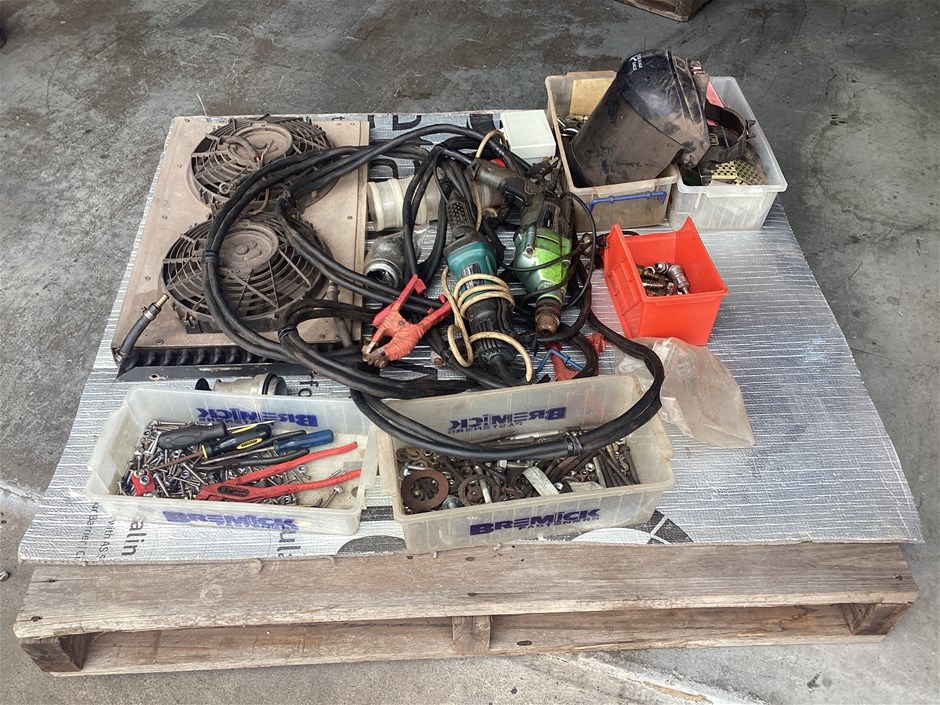 <p>Evaporator unit and hand tools </p>