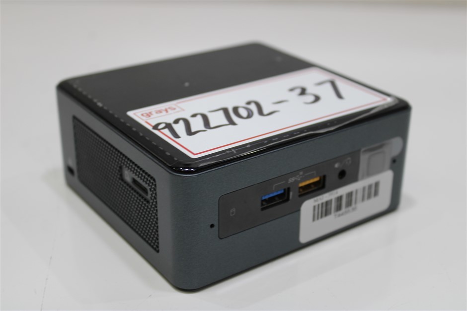 INTEL NUC8I5BEH