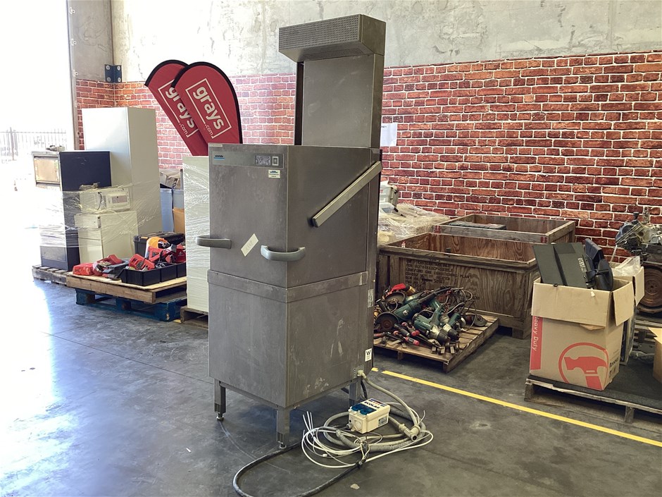 <p>Winterhalter PT-M Pass Through Dishwasher</p>