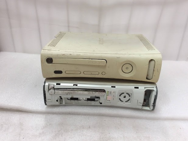 Microsoft Xbox 360 Console (Lot of 2)