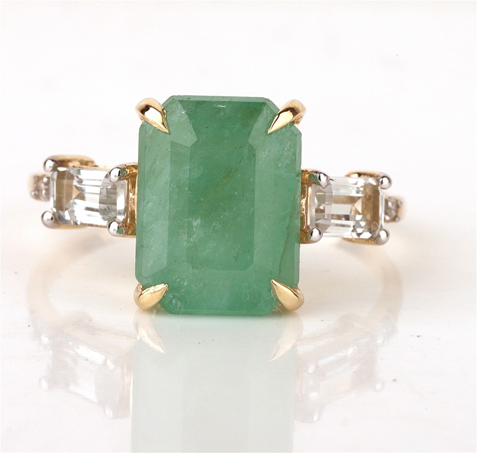 Yellow Gold Natural Emerald & Diamond Ring with Valuation