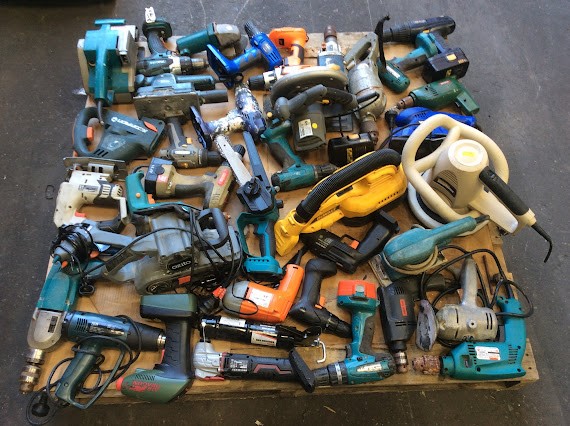 Makita/Ozito/Bosch Mixed Brand and Model Electric Drill/Power Tools