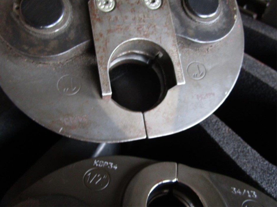 Cordless Pipe Crimper